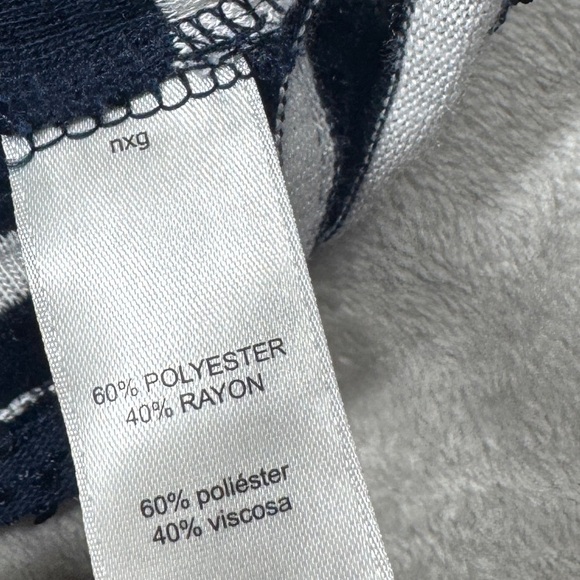 Chico’s Sequins Navy Blue White Striped Cold Shoulder Knit Blouse Size 1 (US M) - Picture 17 of 17